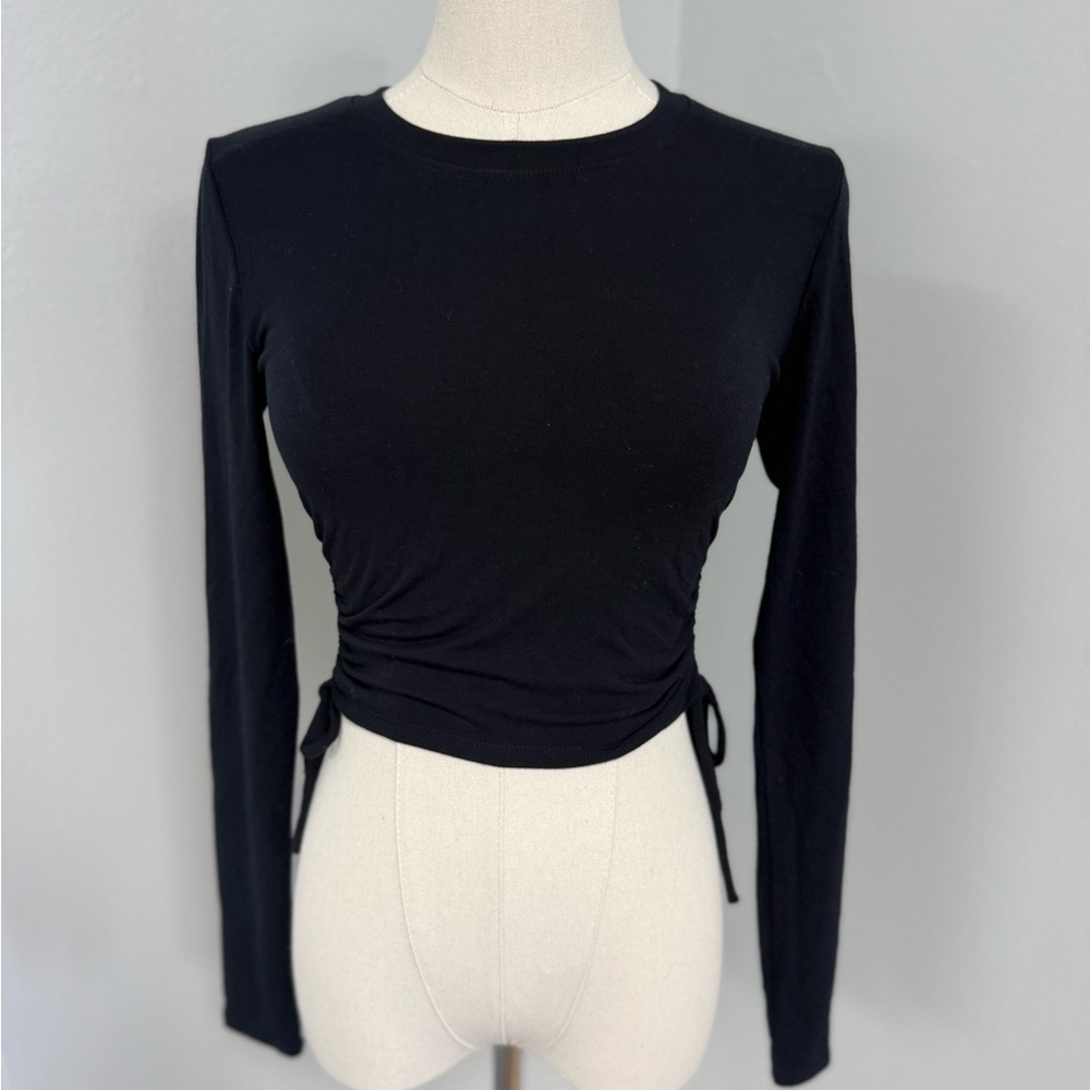 Y2K 2010 Abrcrombie & Fitch long sleeve black crop top XS - Picture 2 of 9